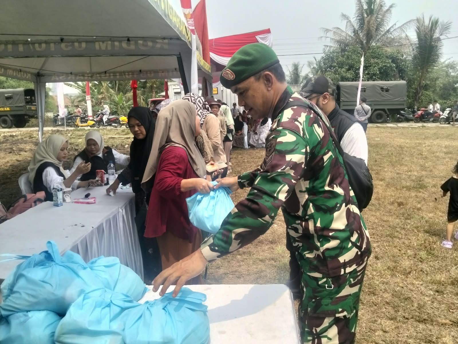 Kegiatan Pangan Terjangkau di TMMD Ke-130 Jadi Sumber Kebahagiaan Warga
