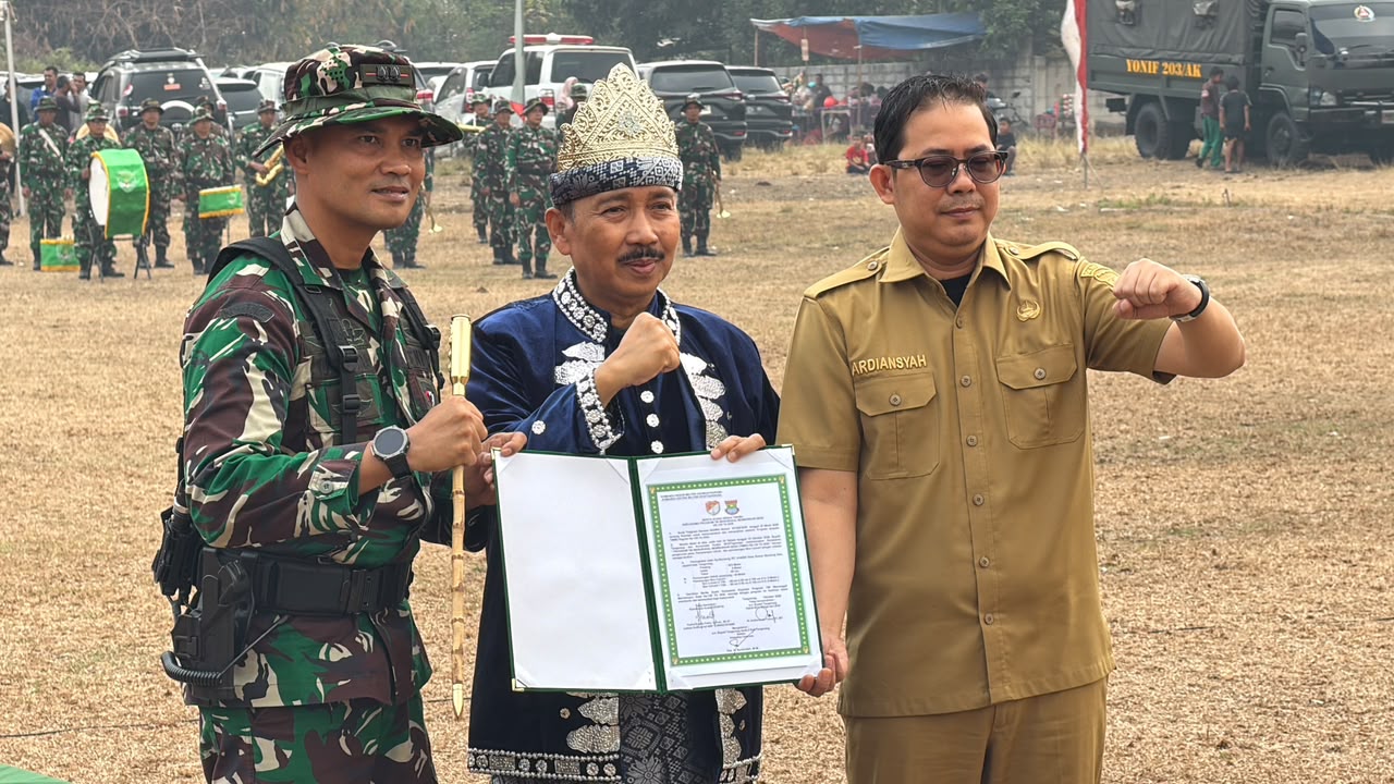 TMMD ke-130 Laksanakan Paving Jalan untuk Memperkuat Akses di Kampung Bendung