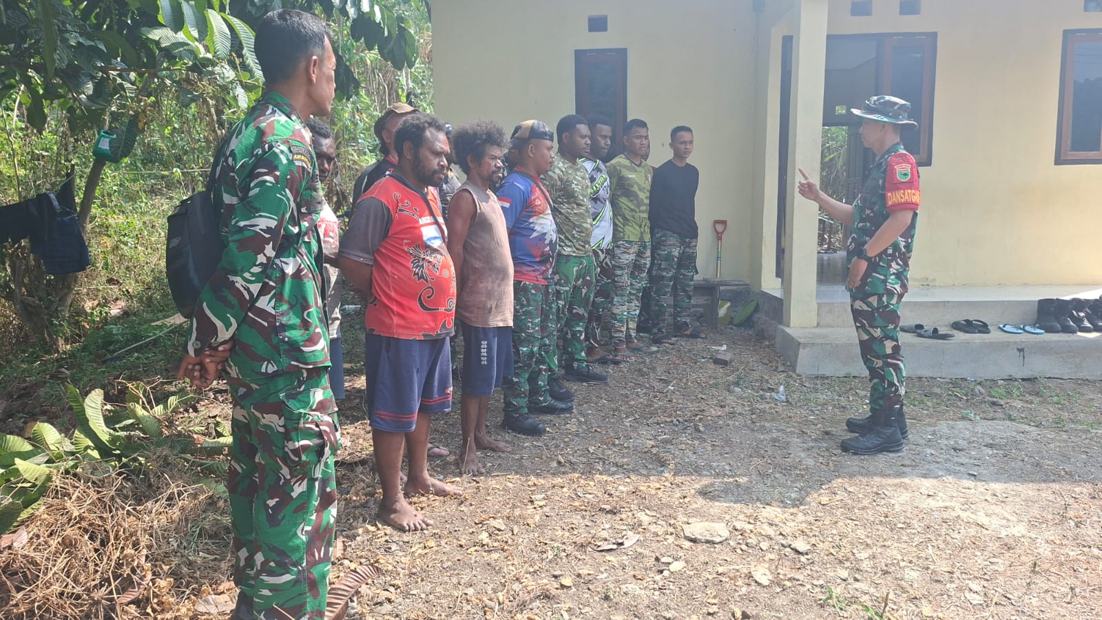 Dandim 1808/Mansel Tinjau Kesiapan Satgas TMMD ke-130 di Yamboi
