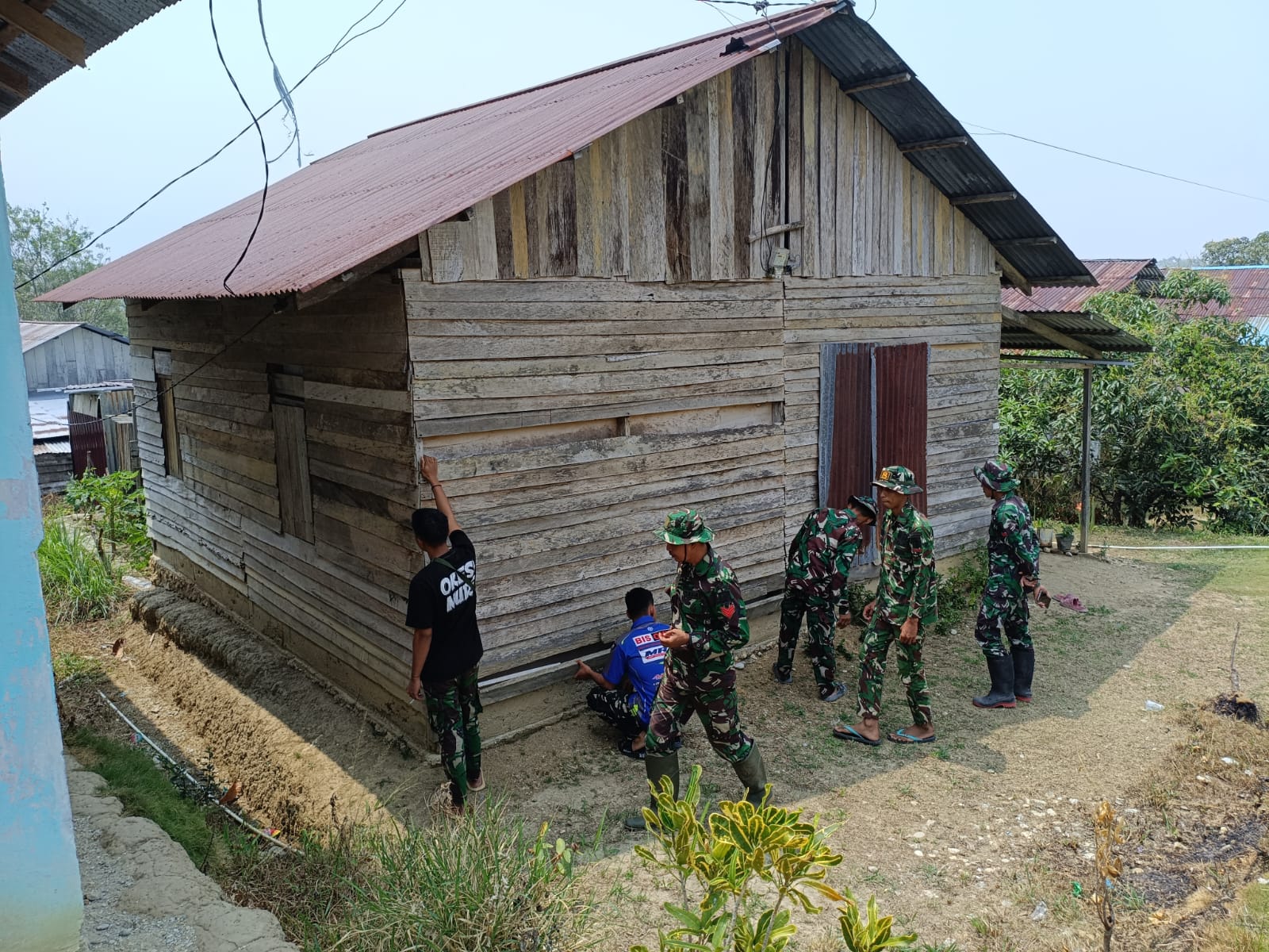 TMMD Reguler ke-130 Awali Proyek Rehabilitasi Rumah di Poso