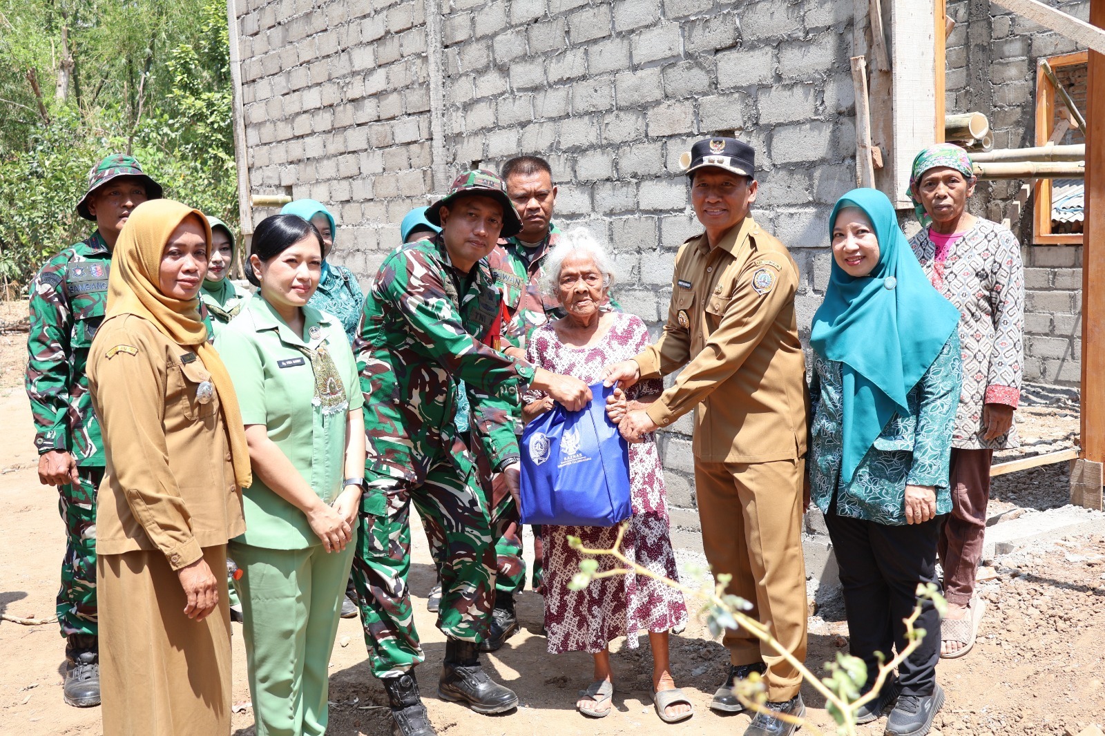 Mbah Waqilah, 95 tahun, berharap hunian layak segera terwujud dengan TMMD