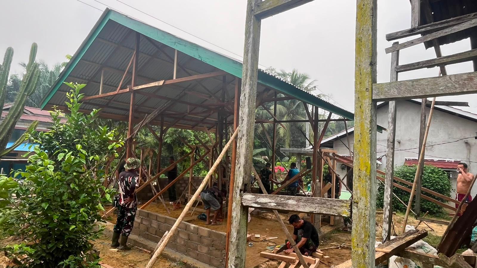 Rasa Syukur Ibu Suhanim atas Proyek Pembangunan Rumah oleh Satgas TMMD