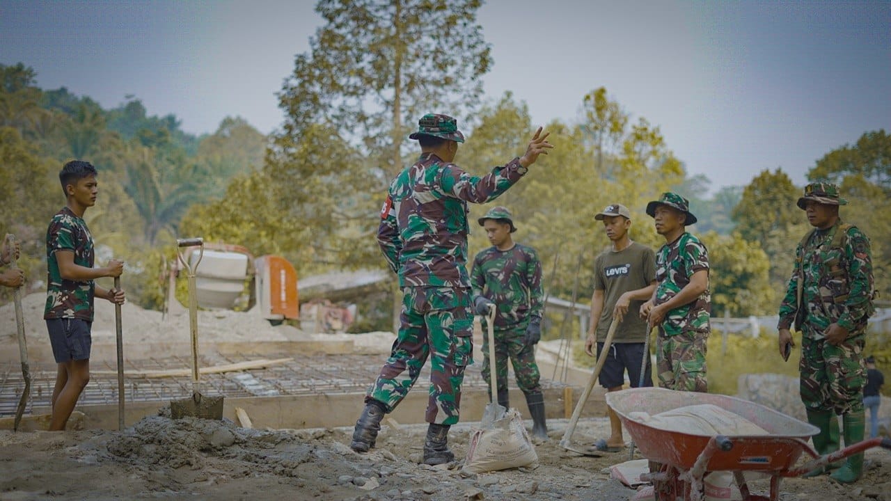 Pagi Hari di TMMD Palopo, Satgas dan Warga Tunjukkan Dedikasi Tinggi