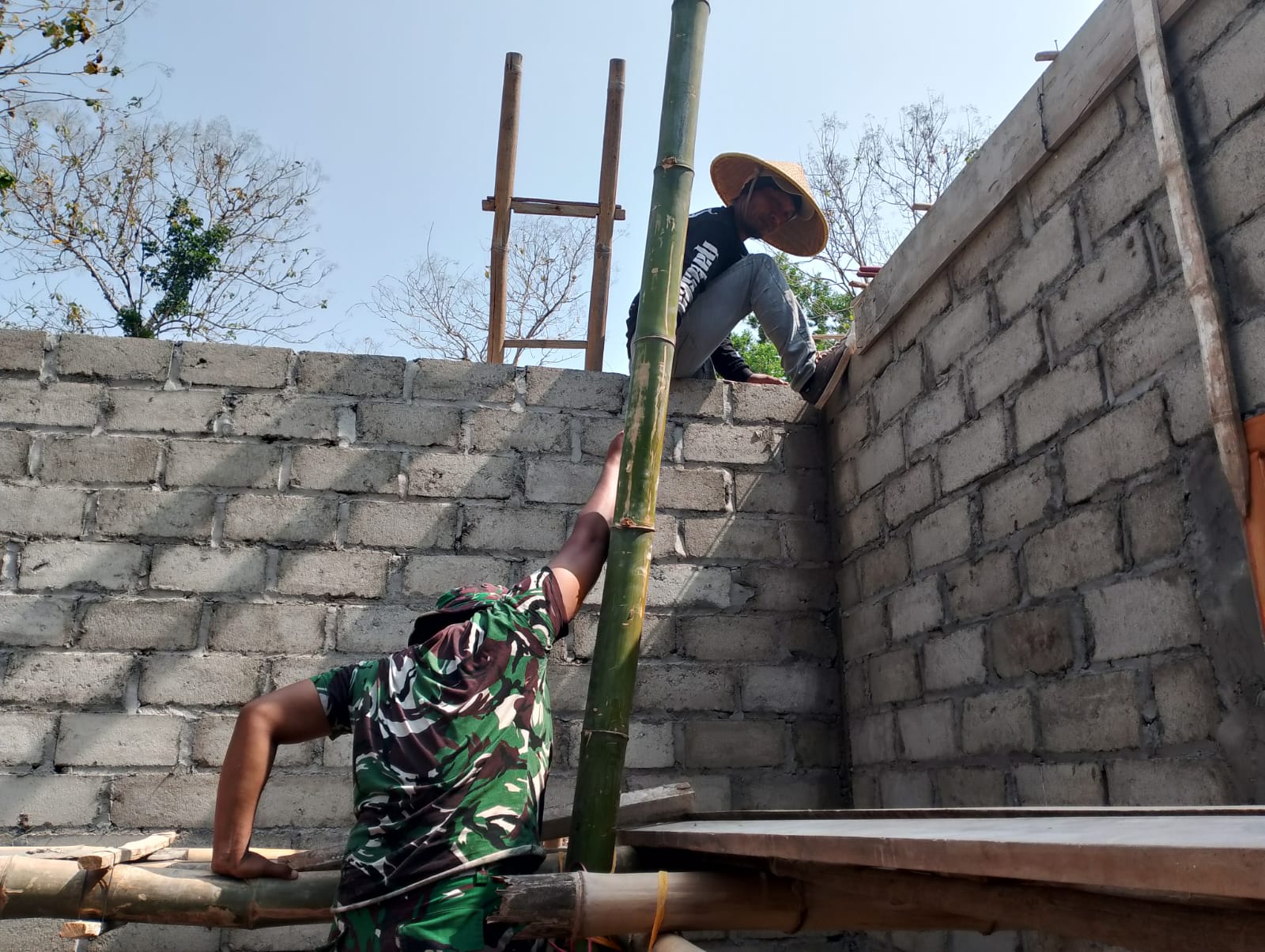 TMMD Tulungagung Sediakan Fasilitas Sanitasi dan Renovasi untuk Mbah Waqilah