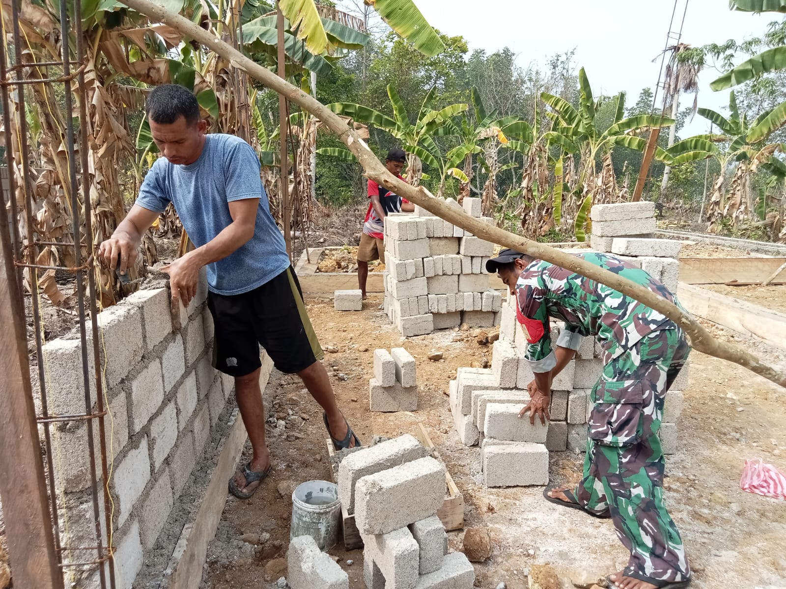 Praka Tehupuring Tampilkan Komitmen dalam Pembangunan Hunian Layak bagi Warga