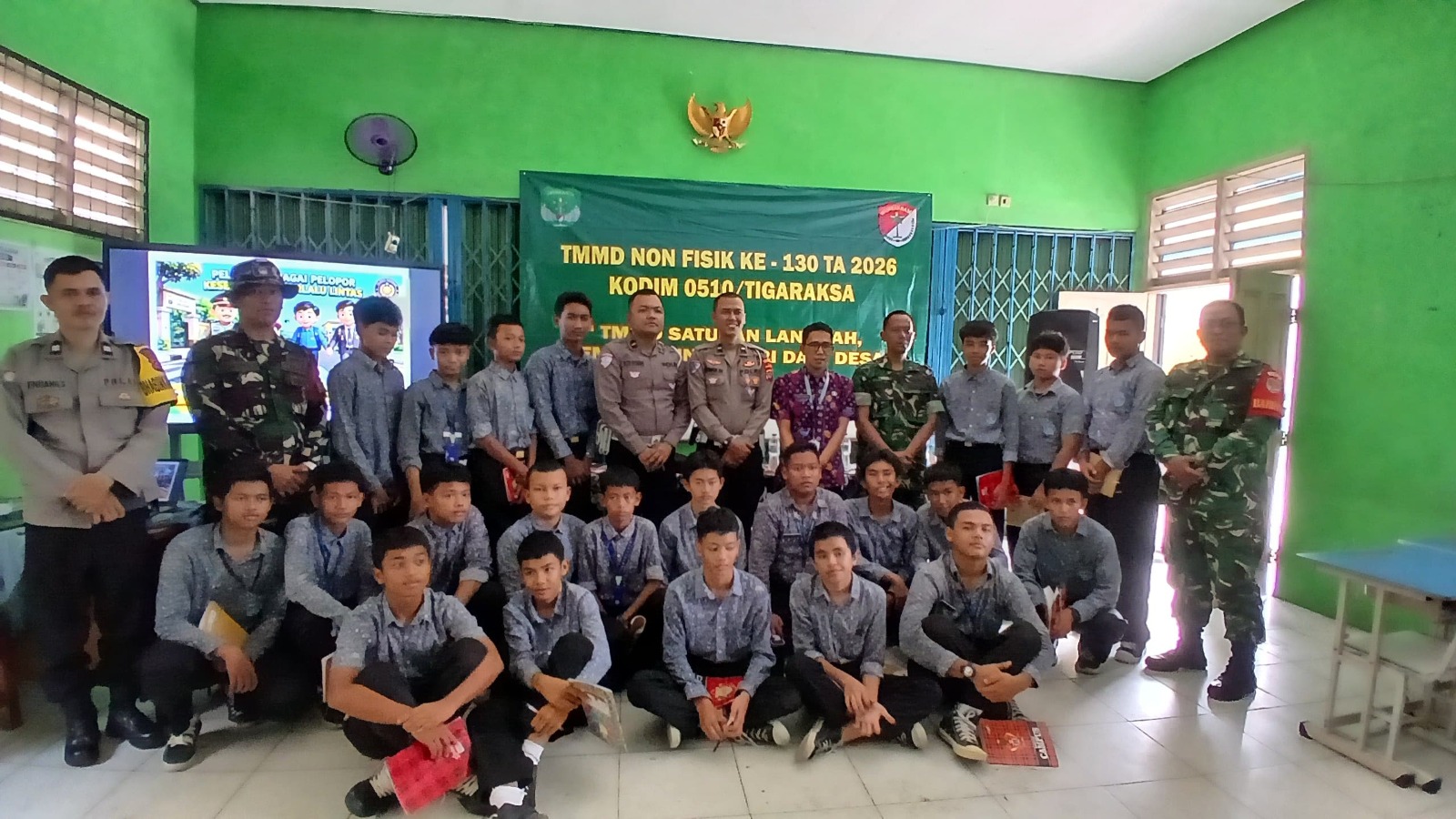 Generasi Muda Didirikah Kesadaran Lalu Lintas Melalui Program TMMD 130