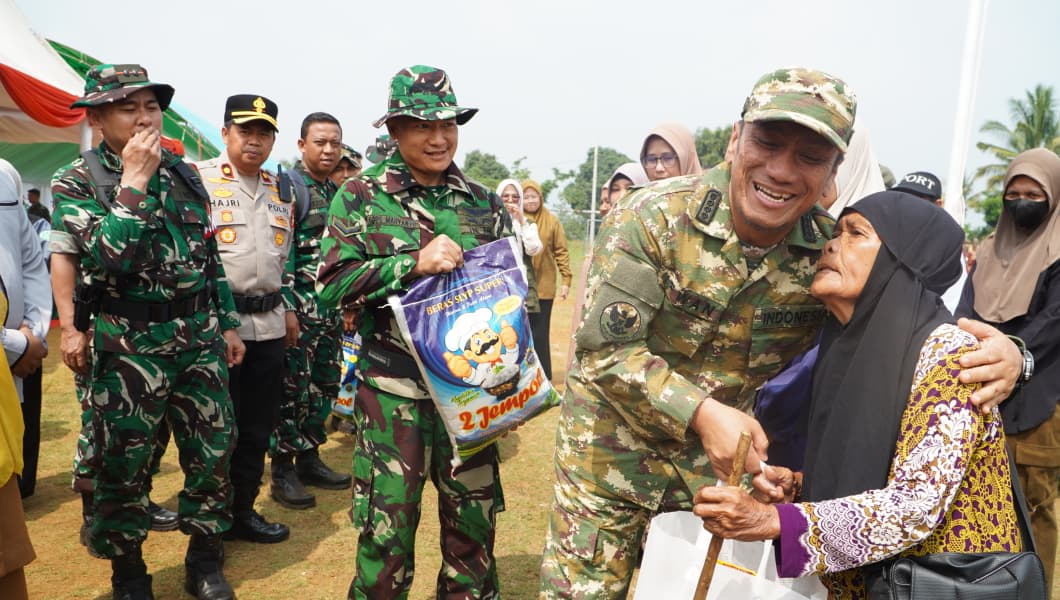 TMMD ke-130: Memberdayakan Masyarakat Luwu Timur Melalui Layanan Kesehatan dan Pasar Murah