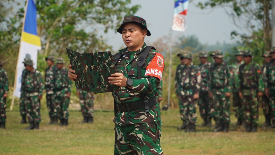 TMMD ke-130: TNI dan Pemda Sinergi Lewat Penyerahan Sembako di Luwu Timur