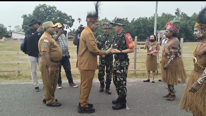 Pembukaan TMMD ke-130 Diwarnai Tradisi Arfak yang Meriah di Manokwari