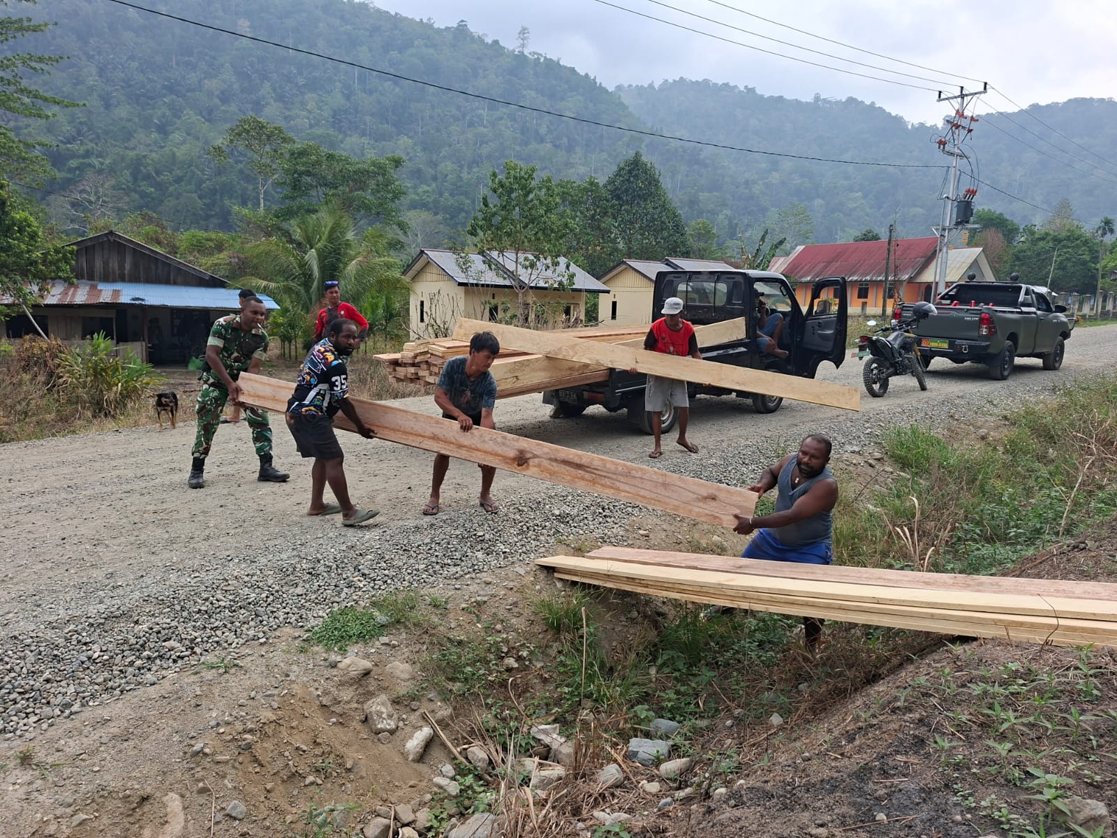 Kampung Yamboi: TNI dan Masyarakat Giat Kerja Demi Pembangunan Setelah TMMD